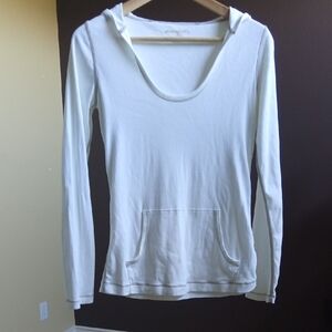 Ptp16" Eddie Bauer White Fitted Long Sleeve Hoodie